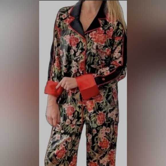 NWT We are HAH Satin PJ Set, in Flock 2gether Noir Black & Red Floral Size XL - Picture 2 of 4